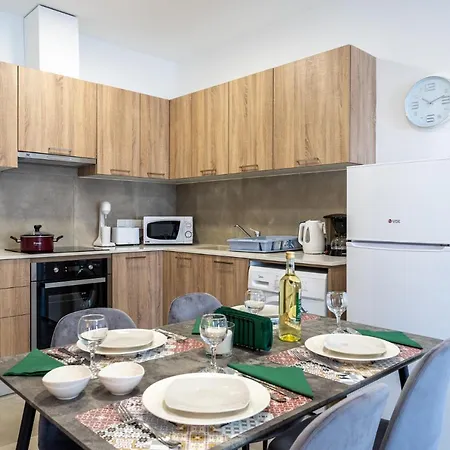 Olive 2-bedroom In Apartamento Larnaca
